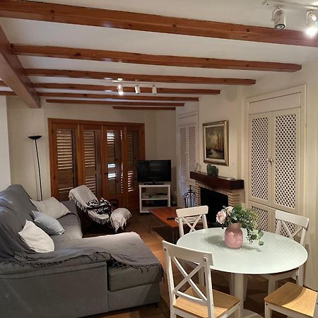 ולנסיה Chalet Adosado En La Playa De El Perellonet Con Piscina, Pista Tenis מראה חיצוני תמונה