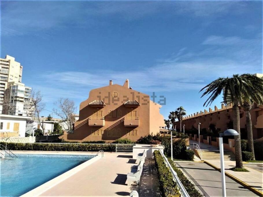 ולנסיה Chalet Adosado En La Playa De El Perellonet Con Piscina, Pista Tenis מראה חיצוני תמונה