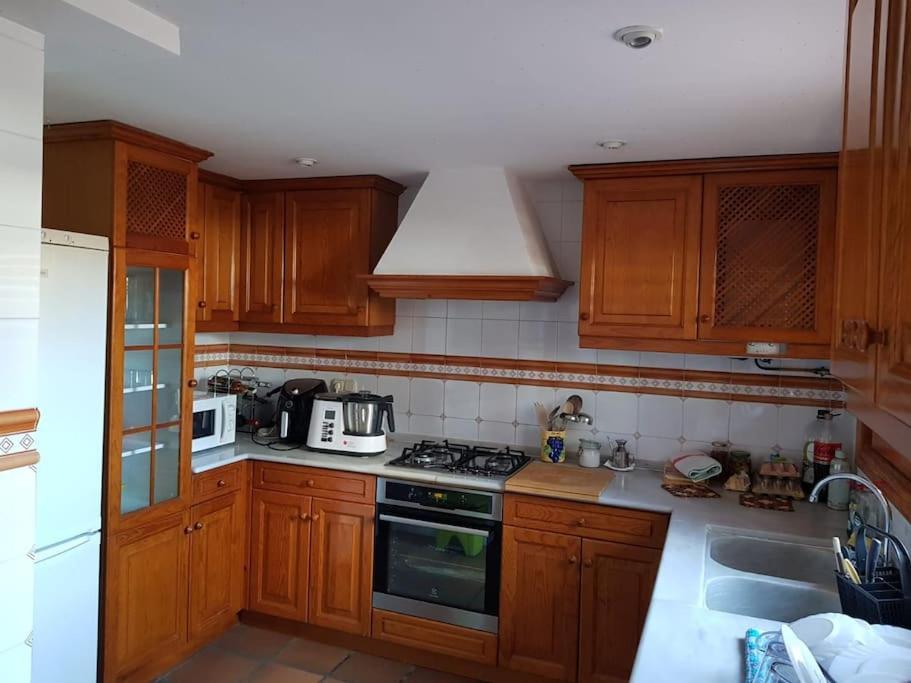 ולנסיה Chalet Adosado En La Playa De El Perellonet Con Piscina, Pista Tenis מראה חיצוני תמונה