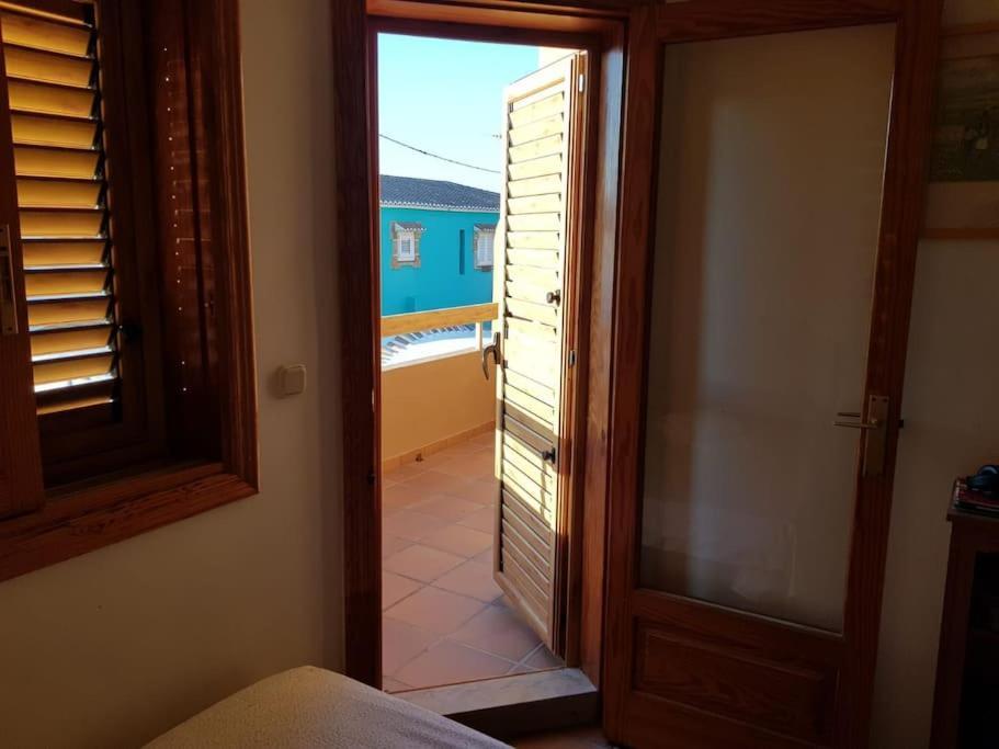 ולנסיה Chalet Adosado En La Playa De El Perellonet Con Piscina, Pista Tenis מראה חיצוני תמונה